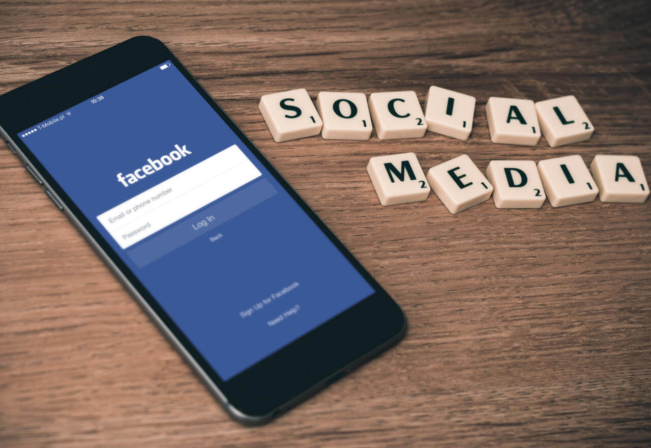 promuovere sito su facebook